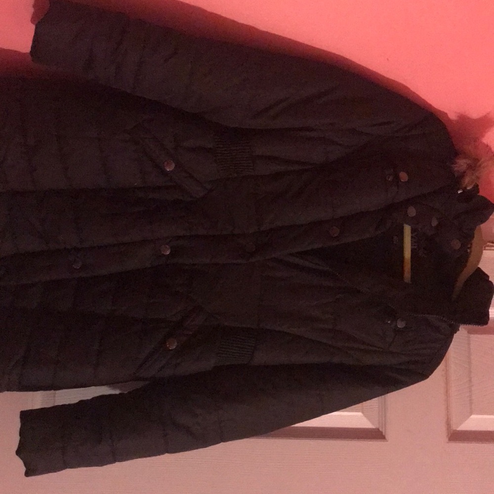YmI coat ! Has a furry hood